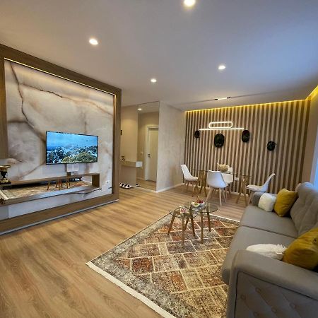 Green Terrace Apartment 5 ティラナ エクステリア 写真