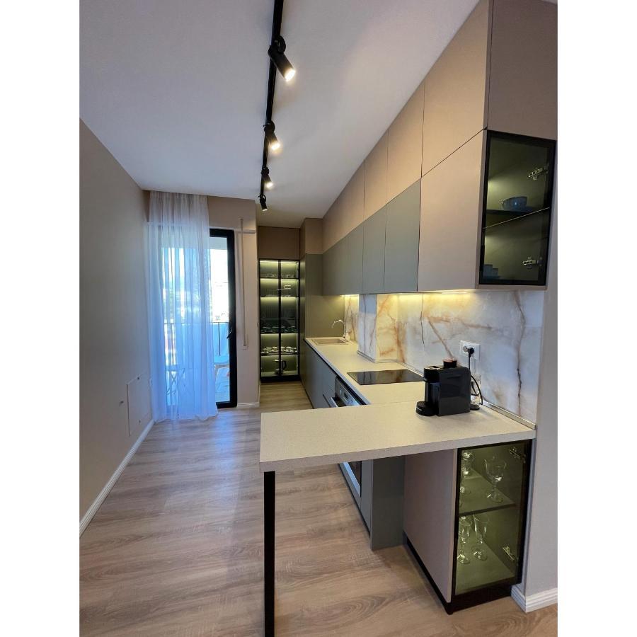 Green Terrace Apartment 5 ティラナ エクステリア 写真